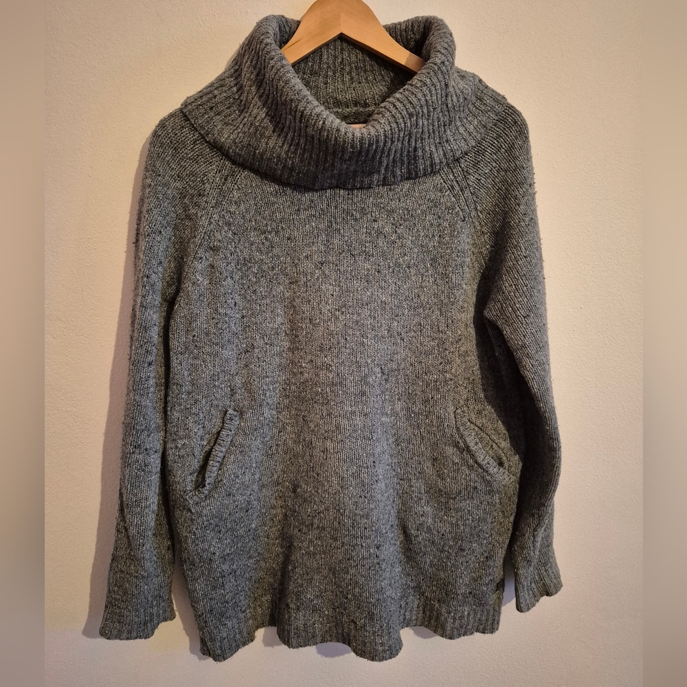 Burton 80% Wool Super Cozy Cowl Neck Sweater Medium